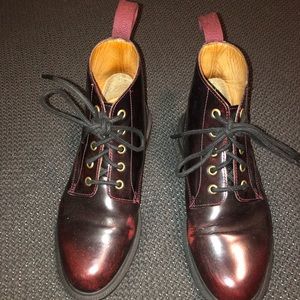 ~Dr Martens~ cherry red rub off boots